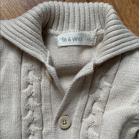 Fin & Vince Cable Knit Cardigan - Picture 2 of 3